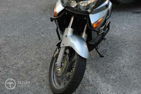 Pergunta IMT: Um motociclo de duas rodas pode estar equipado com um quadro tubular em aço?