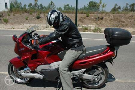 Pergunta IMT: Se a corrente de transmissão de um motociclo se partir, o condutor nota: