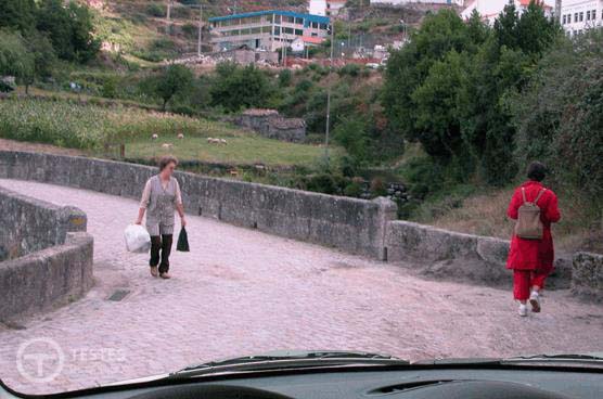 Pergunta IMT: A via pública é um espaço destinado ao trânsito de peões?