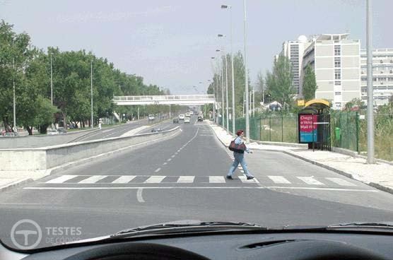 Pergunta IMT: Os peões requerem da parte do condutor uma atenção especial?