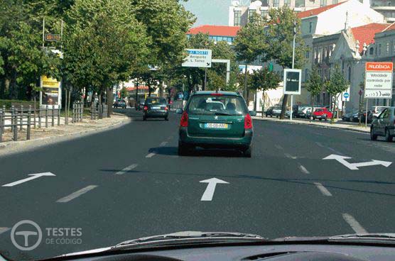 Pergunta IMT: Neste local posso inverter o sentido de marcha?