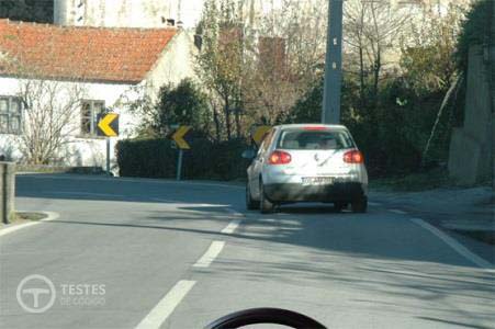 Pergunta IMT: Posso efectuar a manobra de marcha atrás neste local?