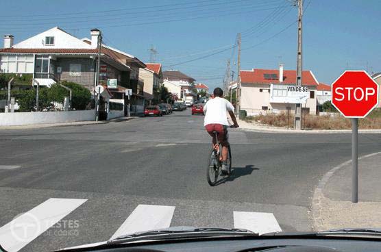 Pergunta IMT: O que devo fazer nesta intersecção?