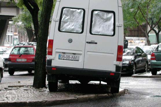 Pergunta IMT: O estacionamento abusivo do veículo pode dar origem: