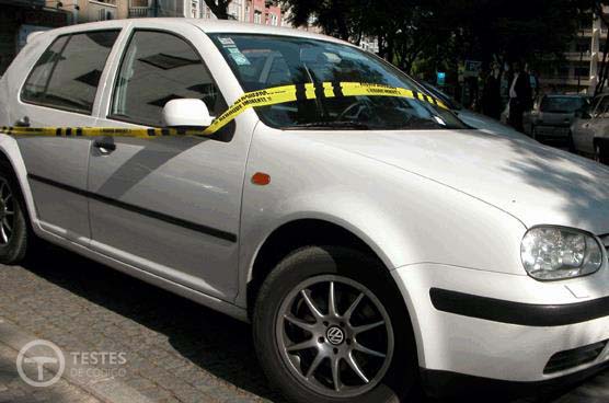 Pergunta IMT: Pode ser bloqueado o veículo que se encontre em local de estacionamento limitado, para além do tempo permitido mais de: