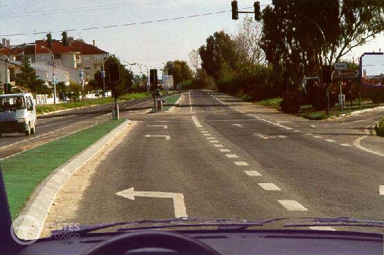 Pergunta IMT: Esta via de trânsito destina-se a: