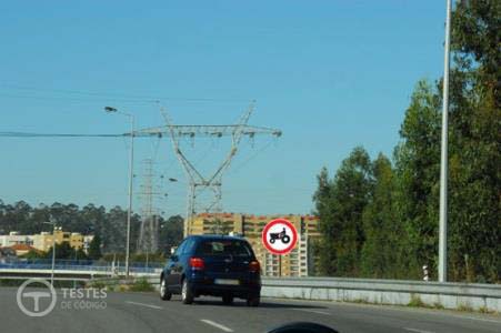 Pergunta IMT: Devo saber que este sinal vertical indica: