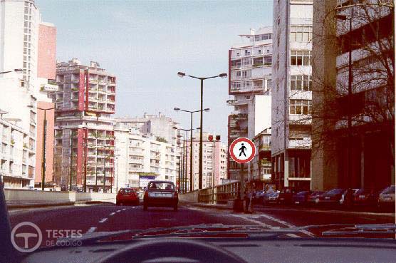 Pergunta IMT: O sinal indica: