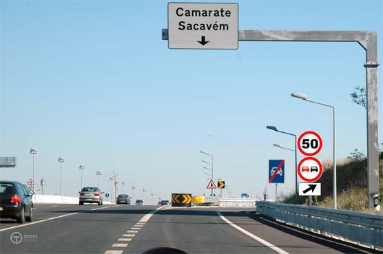 Pergunta IMT: Pretendo seguir a direcção “Sacavém”. Que velocidade devo adoptar após os sinais de regulamentação?