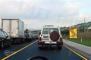 Pergunta IMT: As marcas rodoviárias de cor amarela podem regular a paragem e o estacionamento?