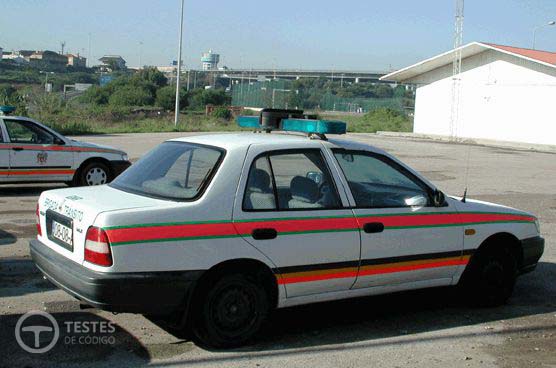 Pergunta IMT: Se o agente no momento da fiscalização, considerar ilegível o título de condução, pode apreendê-lo?