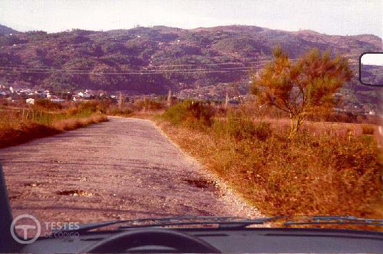Pergunta IMT: Neste local devo circular a velocidade especialmente moderada: