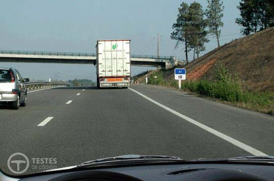 Pergunta IMT: Quando sou ultrapassado, em auto-estrada, a velocidade do meu veículo: