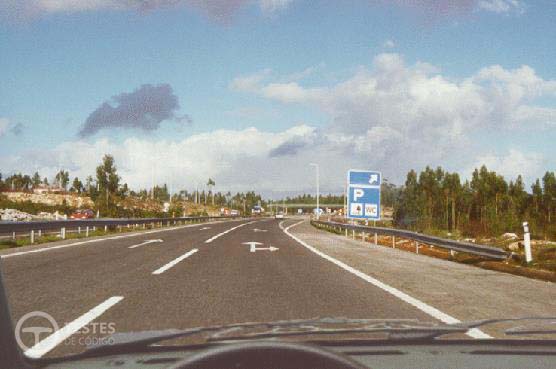 Pergunta IMT: Os ciclomotores podem transitar em auto-estrada?