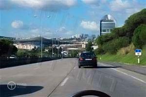 Pergunta IMT: A faixa de rodagem, em que circulo, tem: