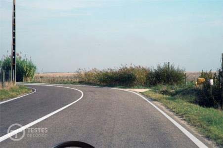 Pergunta IMT: Ao circular neste local, posso utilizar os sinais sonoros?