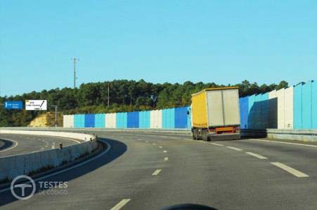 Pergunta IMT: Circulo correctamente nesta via de trânsito?