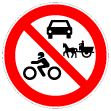 C4C - Trânsito proibido a automóveis, a motociclos e a veículos de tracção animal